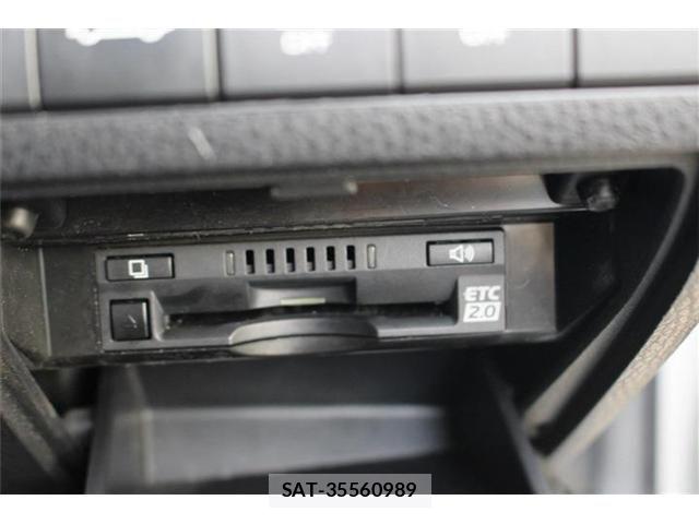 Toyota CAMRY HYBRID 2017-11 6790755-5