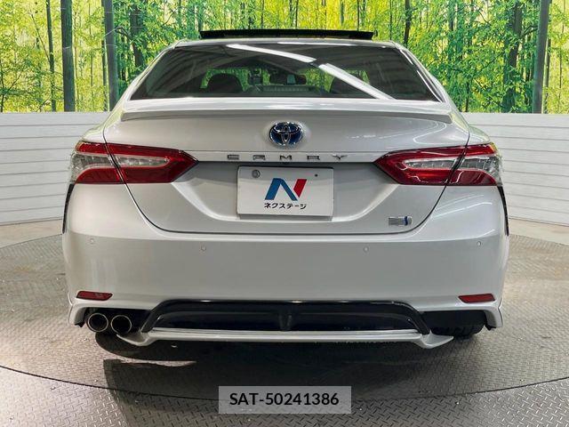 Toyota CAMRY HYBRID 2019-05 6790744-16