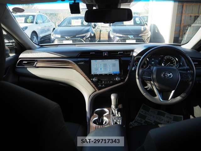 Toyota CAMRY HYBRID 2018-11 6790747-1