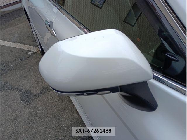 Toyota CAMRY HYBRID 2018-01 6790749-11