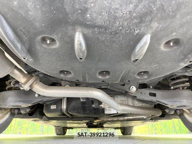 Toyota CAMRY HYBRID 2018-06 6790746-18