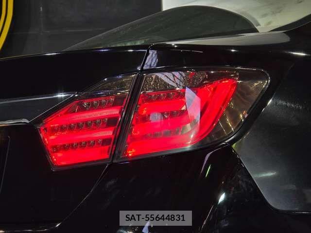 Toyota CAMRY HYBRID 2012-06 6790758-9