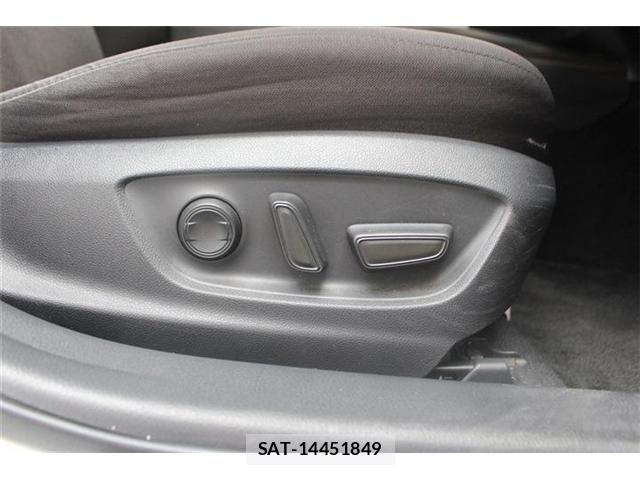 Toyota CAMRY HYBRID 2018-12 6790757-5