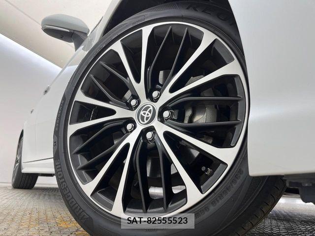 Toyota CAMRY HYBRID 2019-11 6814124-12