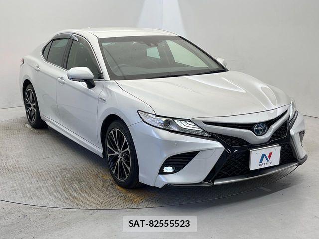 Toyota CAMRY HYBRID 2019-11 6814124-16