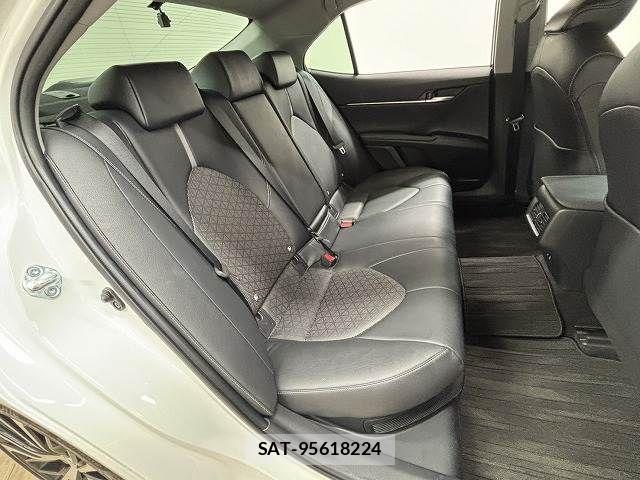 Toyota CAMRY HYBRID 2019-04 6814123-5