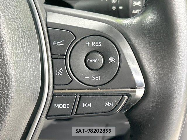 Toyota CAMRY HYBRID 2017-08 6814127-4