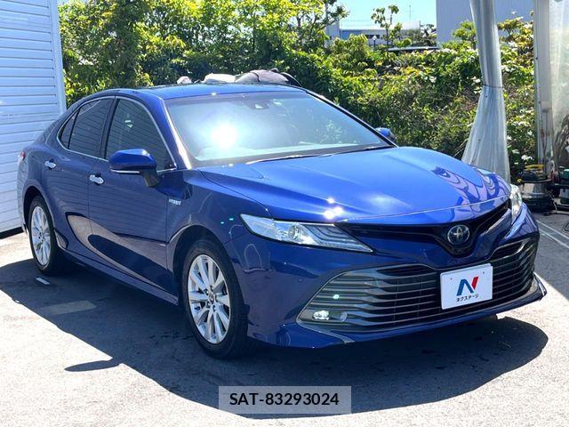 Toyota CAMRY HYBRID 2019-07 6814125-15