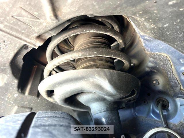 Toyota CAMRY HYBRID 2019-07 6814125-19