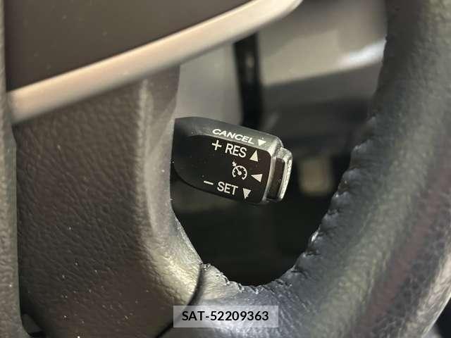 Toyota CAMRY HYBRID 2012-11 6902964-12