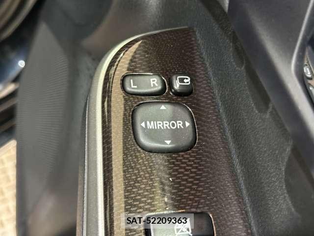 Toyota CAMRY HYBRID 2012-11 6902964-16
