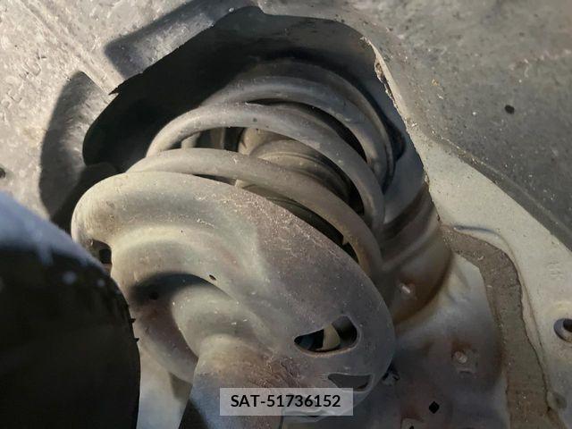 Toyota CAMRY HYBRID 2019-02 6902944-19
