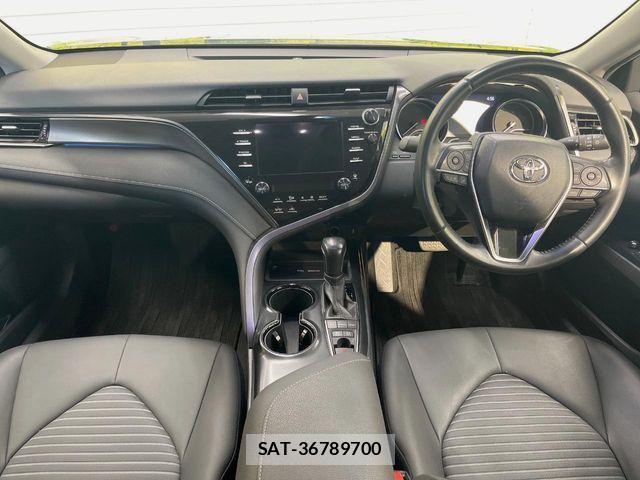 Toyota CAMRY HYBRID 2020-10 6902934-1