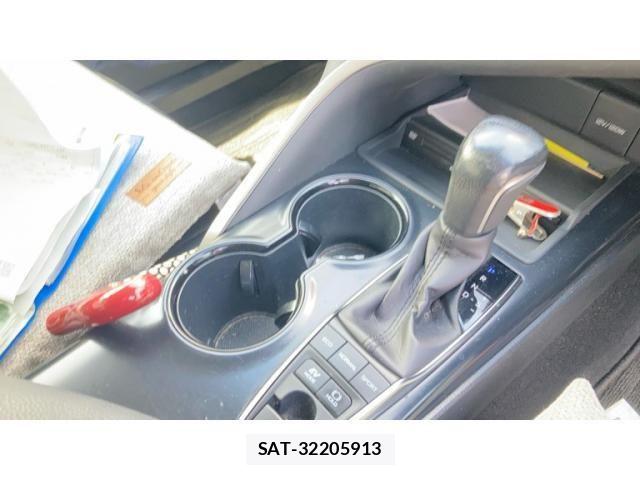 Toyota CAMRY HYBRID 2020-08 6902950-15