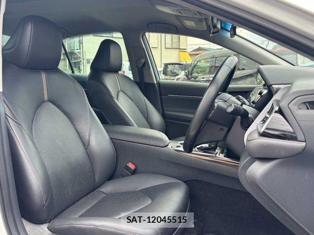 Toyota CAMRY HYBRID 2019-03 6902947-17