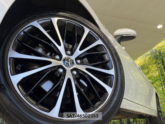 Toyota CAMRY HYBRID 2019-07 6902946-13