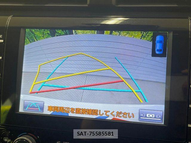Toyota CAMRY HYBRID 2018-05 6902945-3