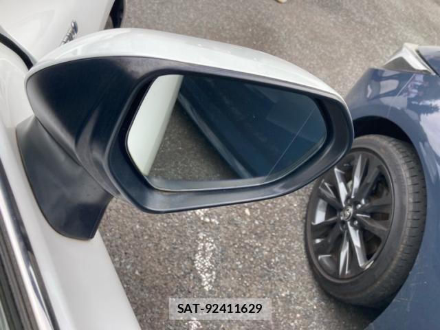 Toyota CAMRY HYBRID 2019-06 6902957-11
