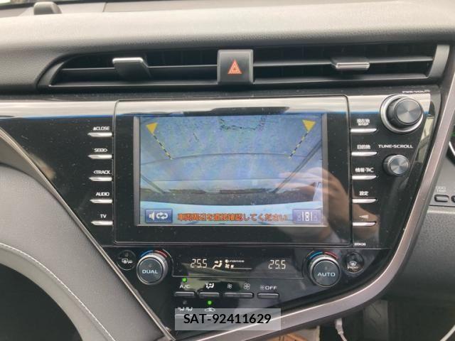 Toyota CAMRY HYBRID 2019-06 6902957-22
