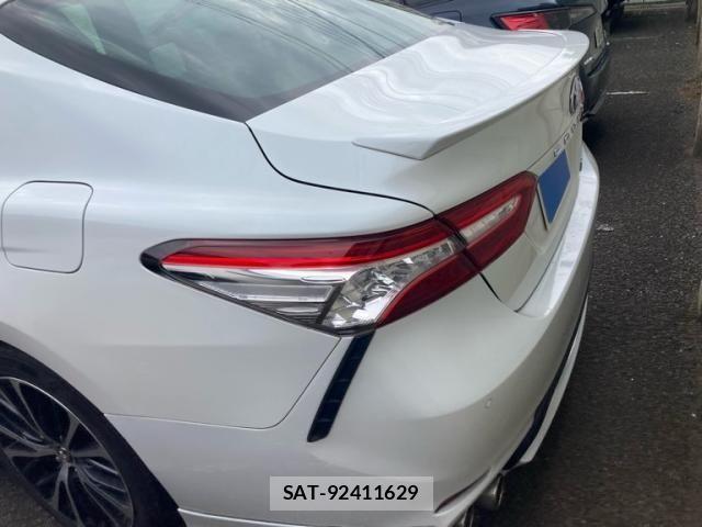 Toyota CAMRY HYBRID 2019-06 6902957-7