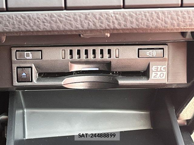 Toyota CAMRY HYBRID 2024-03 6991246-15
