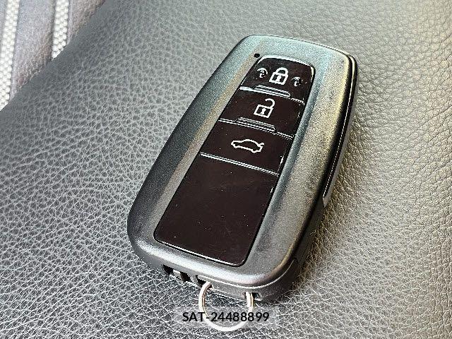 Toyota CAMRY HYBRID 2024-03 6991246-25