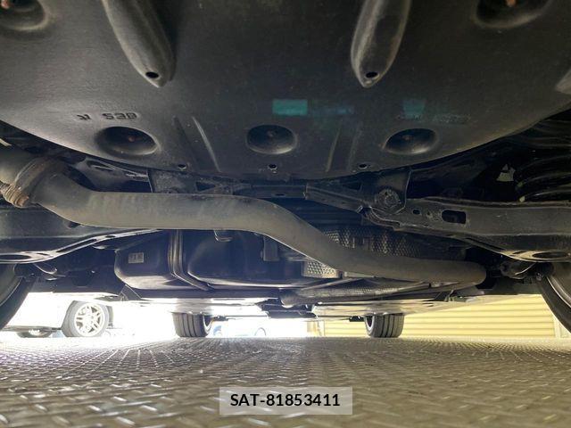 Toyota CAMRY HYBRID 2019-01 6991316-19