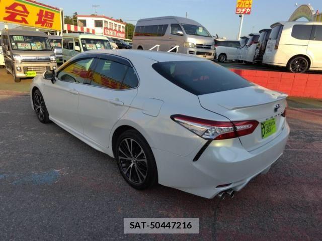 Toyota CAMRY HYBRID 2019-06 6991310-11