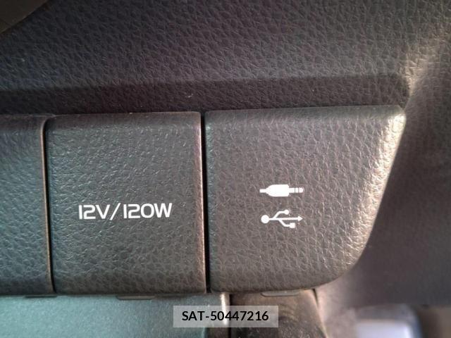 Toyota CAMRY HYBRID 2019-06 6991310-19