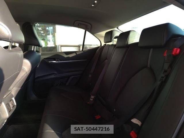 Toyota CAMRY HYBRID 2019-06 6991310-22