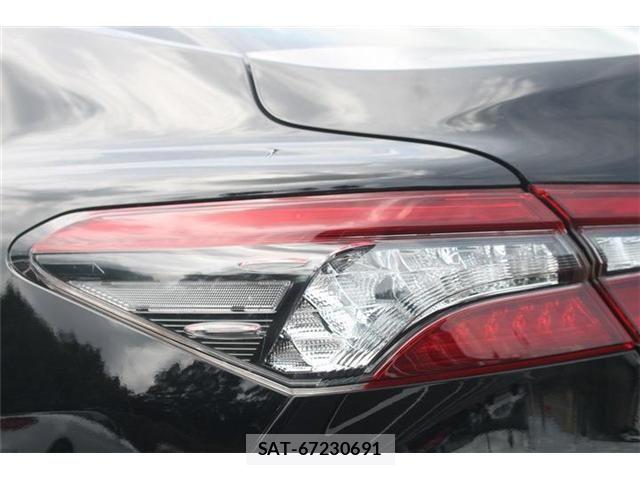 Toyota CAMRY HYBRID 2021-03 7057801-28