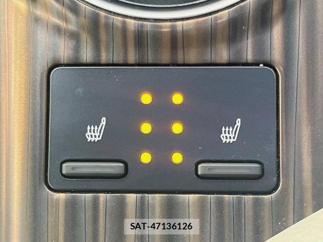 Toyota CAMRY HYBRID 2018-03 7057805-6