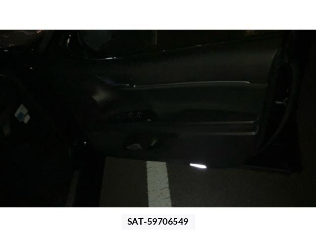 Toyota CAMRY HYBRID 2017-10 7057808-6