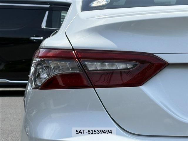 Toyota CAMRY HYBRID 2021-10 7215730-26