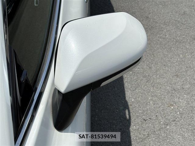 Toyota CAMRY HYBRID 2021-10 7215730-28