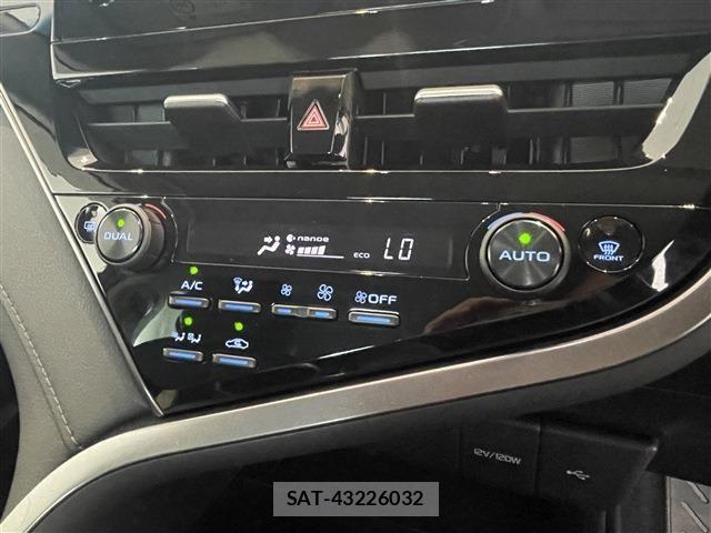 Toyota CAMRY HYBRID 2021-04 7215726-17