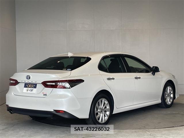 Toyota CAMRY HYBRID 2021-04 7215726-1