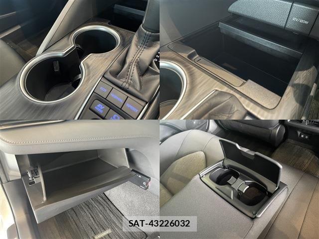 Toyota CAMRY HYBRID 2021-04 7215726-28