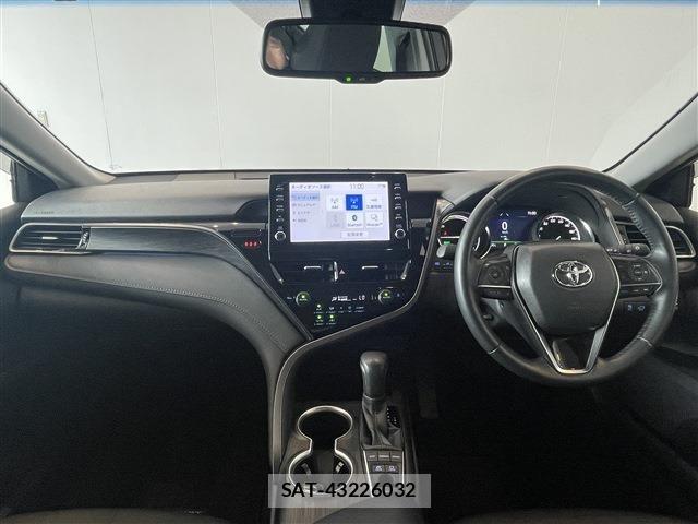 Toyota CAMRY HYBRID 2021-04 7215726-2