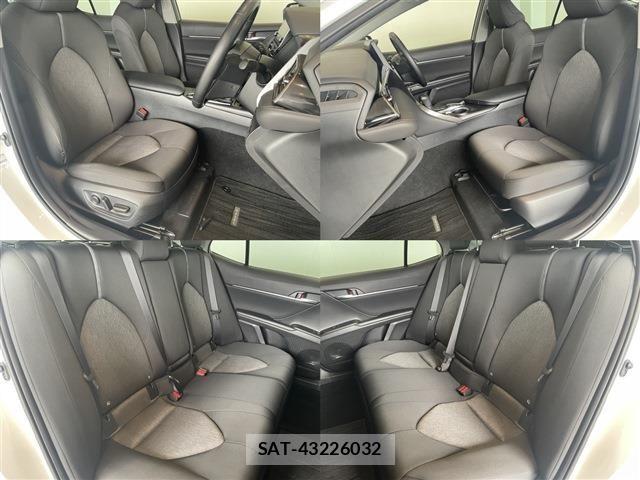 Toyota CAMRY HYBRID 2021-04 7215726-4