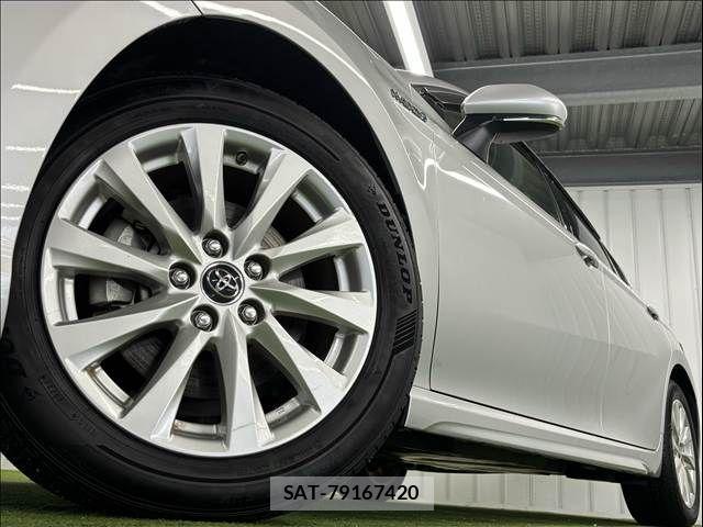 Toyota CAMRY HYBRID 2019-03 7215694-18