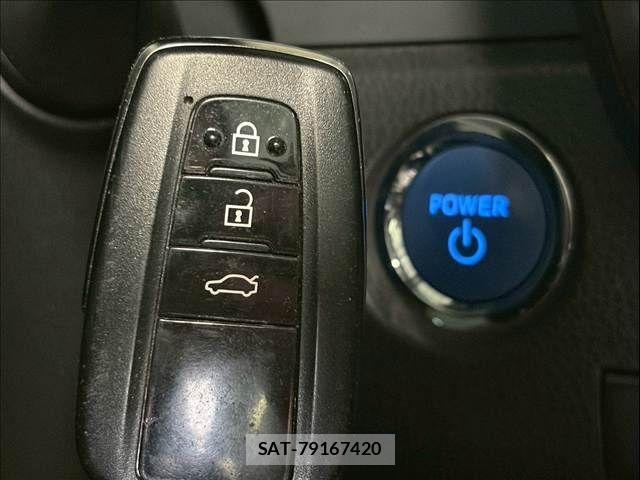 Toyota CAMRY HYBRID 2019-03 7215694-5