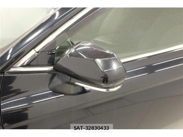 Toyota CAMRY HYBRID 2017-08 7215678-19