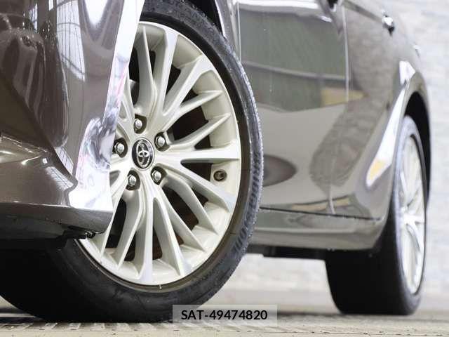Toyota CAMRY HYBRID 2017-11 7215689-19