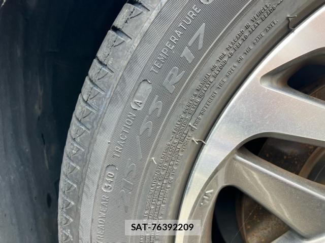 Toyota CAMRY HYBRID 2019-05 7215700-9