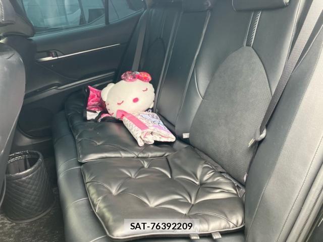 Toyota CAMRY HYBRID 2019-05 7215700-12