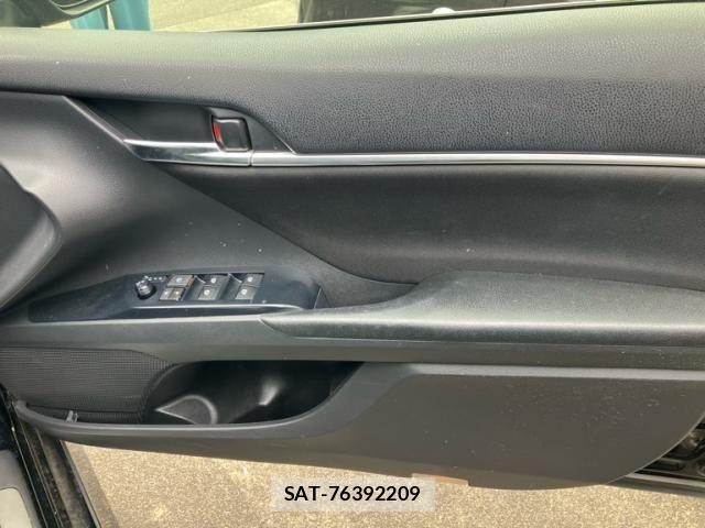 Toyota CAMRY HYBRID 2019-05 7215700-16