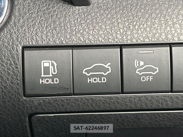 Toyota CAMRY HYBRID 2020-01 7215711-5
