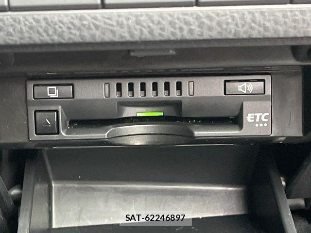 Toyota CAMRY HYBRID 2020-01 7215711-7