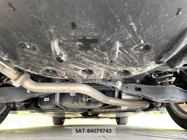 Toyota CAMRY HYBRID 2020-11 7215716-18